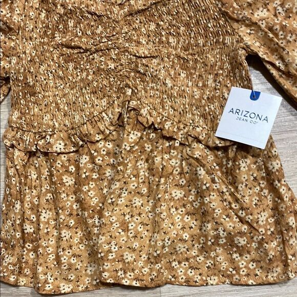 Arizona Jean‎ Co Golden Brown Floral Smocked Peplum Blouse NWT Size Small - Picture 8 of 11